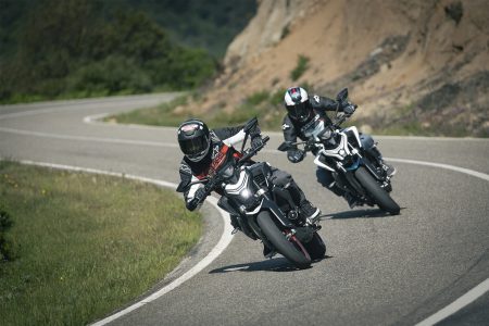 mb_cfmoto_450nk_gallery_01