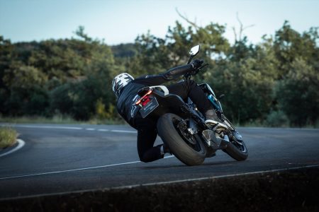 mb_cfmoto_675nk_gallery_05