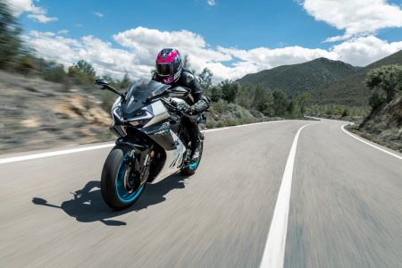 mb_cfmoto_675sr_r_gallery_03