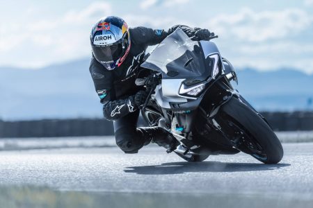 mb_cfmoto_675sr_r_gallery_05