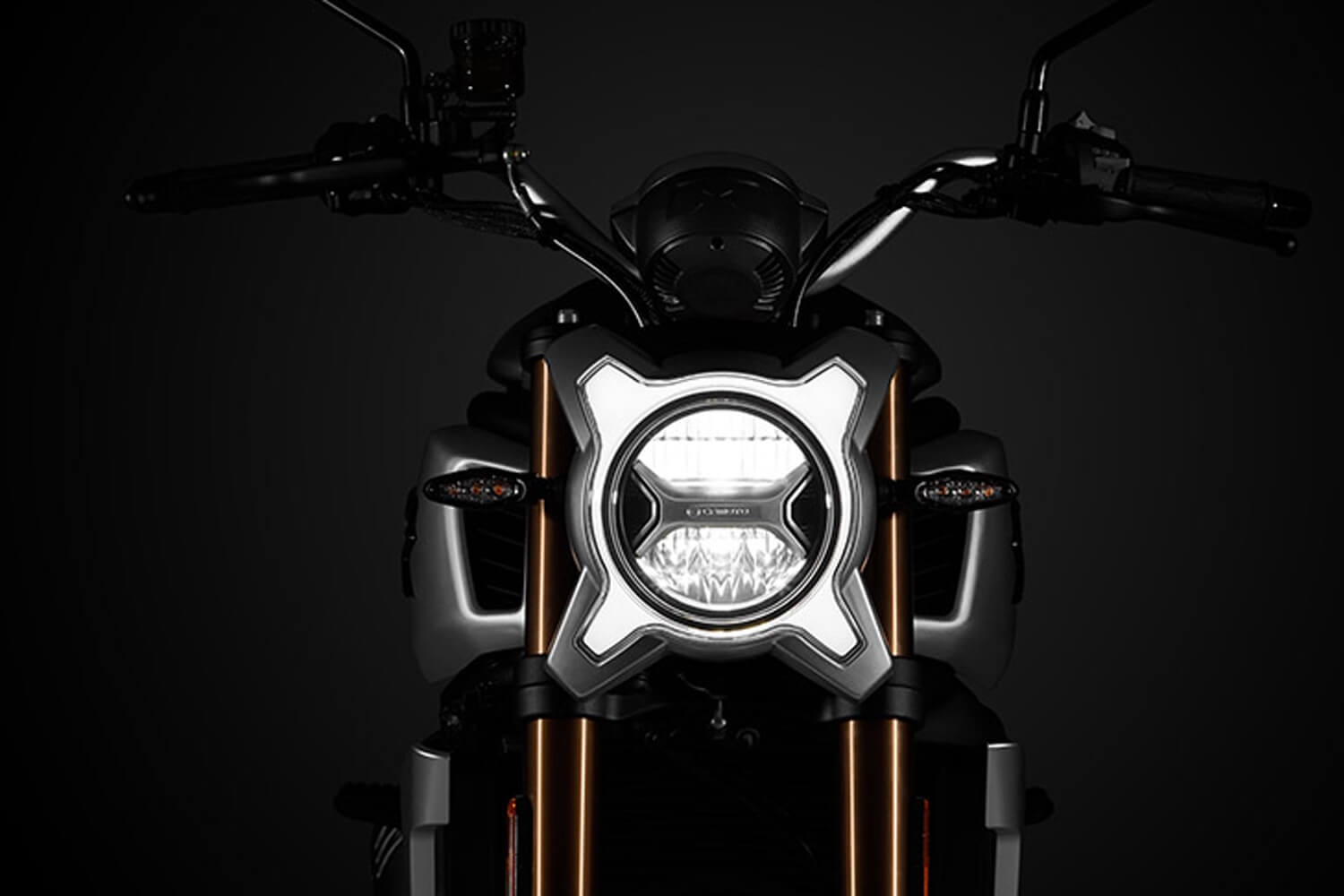 mb_cfmoto_700cl_x_heritage_features_08