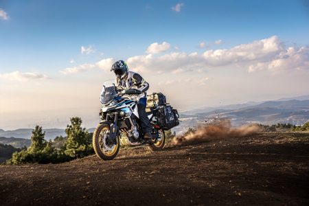 mb_cfmoto_800mt_explore_gallery_02