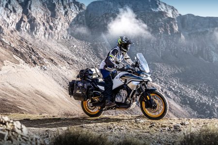 mb_cfmoto_800mt_explore_gallery_07